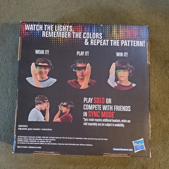 Simon Optix Electronic Game - Picture 2 of 14